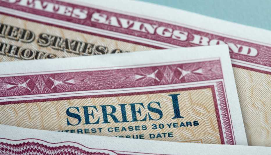 Upper corner of a US Series I savings bond