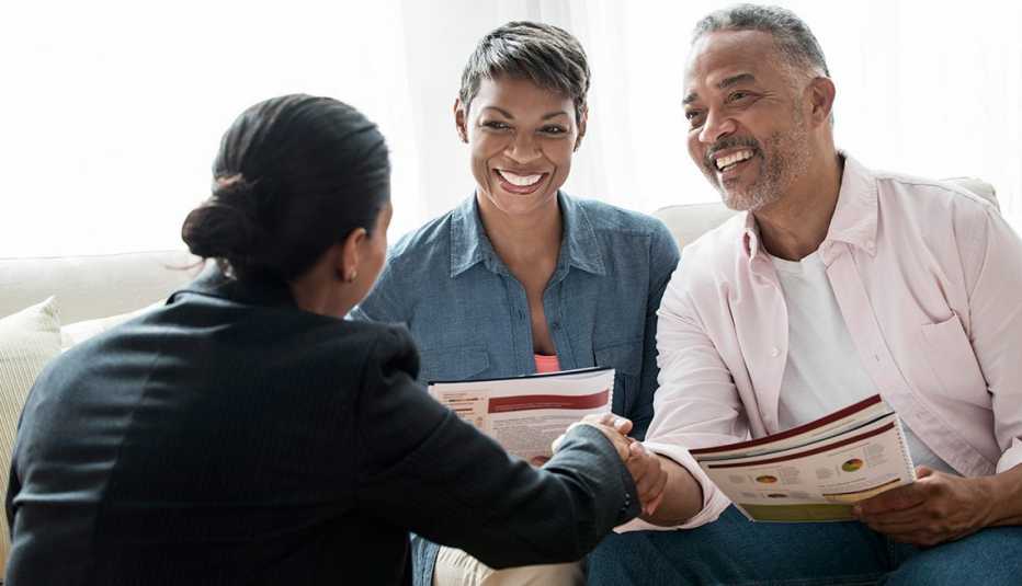 financial advisers crisis 