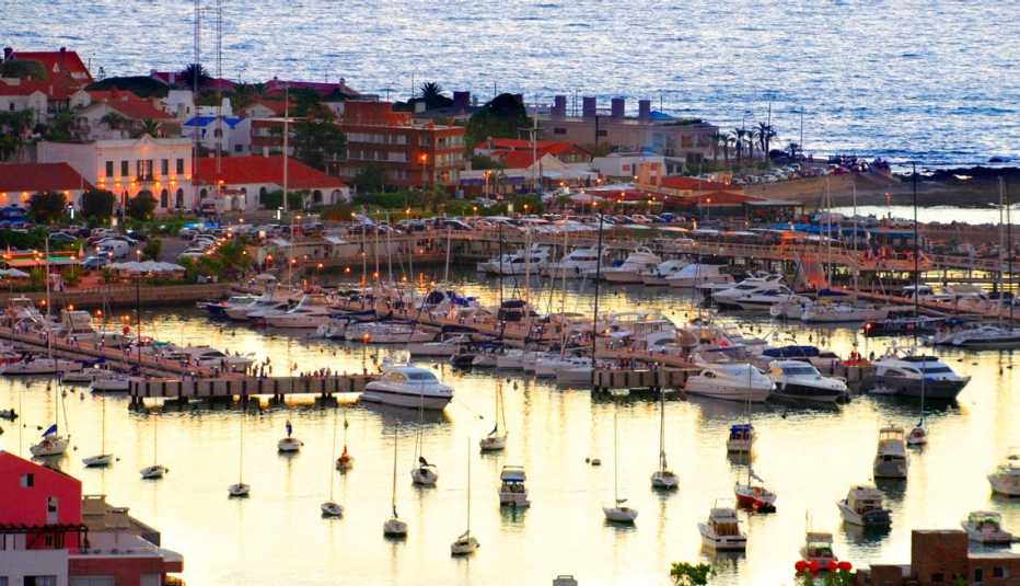 the harbor at dusk in punta del este maldonado uruguay