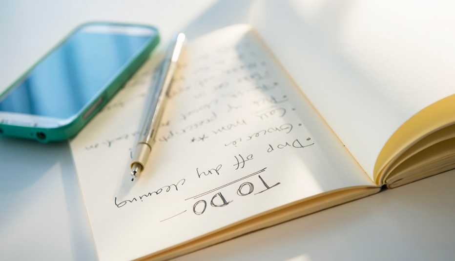 Caregiver checklists on smartphone