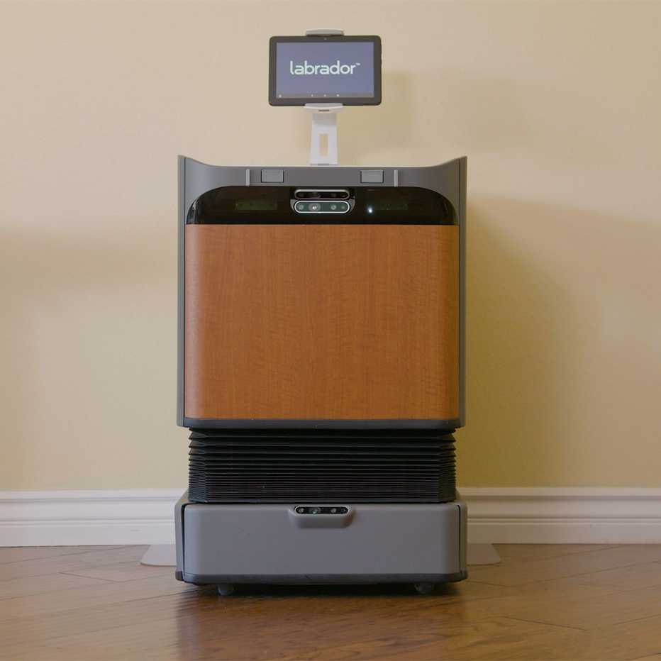 rolling cart robot by labrador