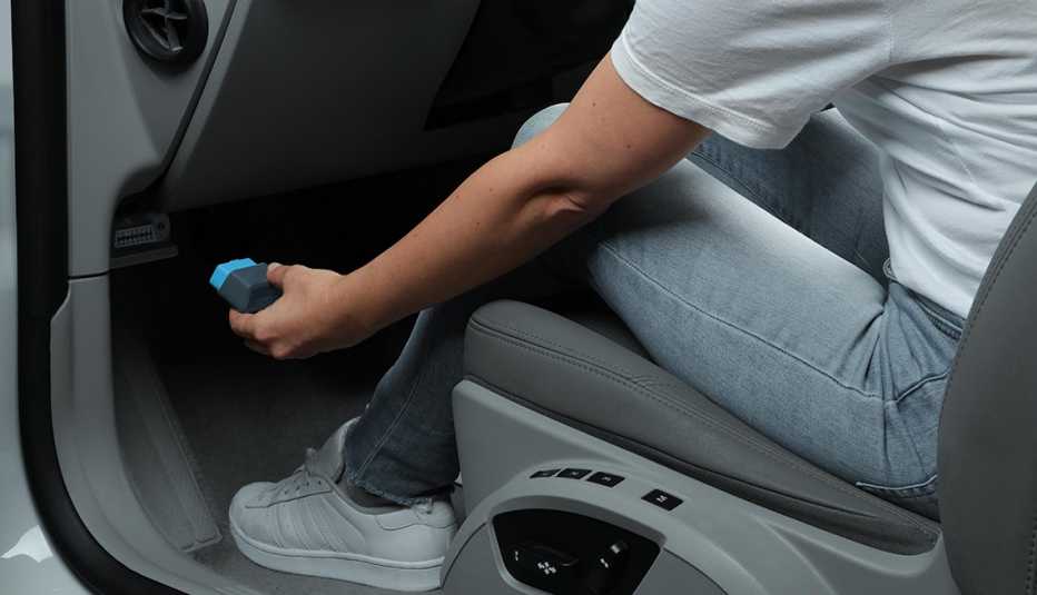 Automatic Car Assistant device 