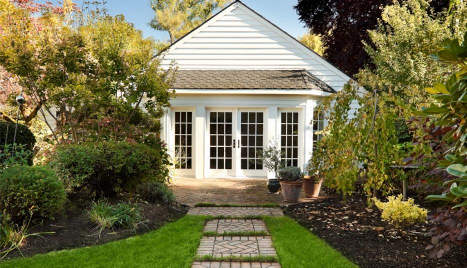 Expanding ADU Development and Occupancy: Solutions for Removing Local Barriers to ADU Construction Expanding ADU Development and Occupancy: Solutions for Removing Local Barriers to ADU Construction