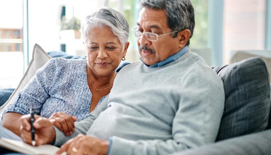 Mature Couple Planning Finances Mature Couple Planning Finances