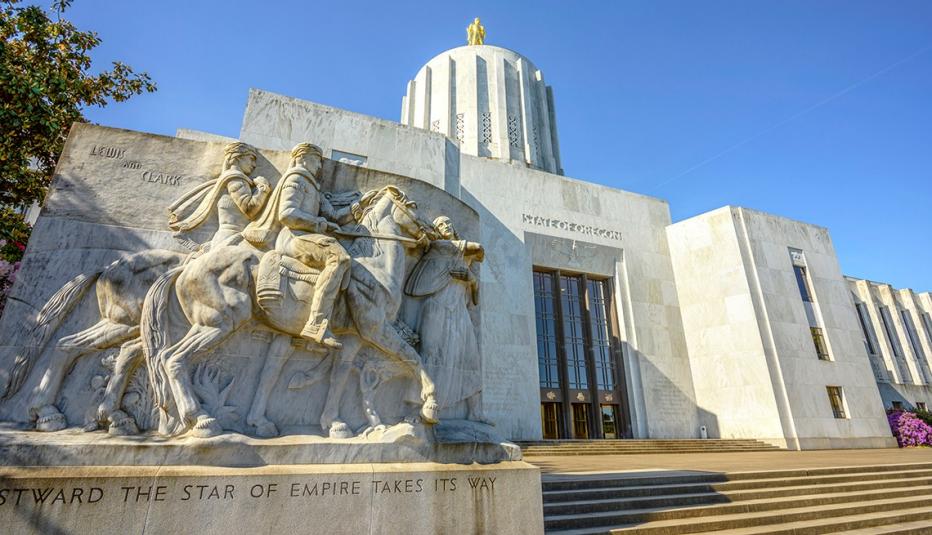 State Capital Building in Salem Oregon, USA
