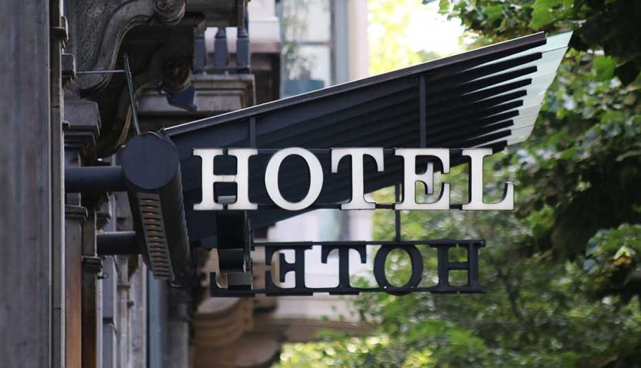 Barcelona hotel sign