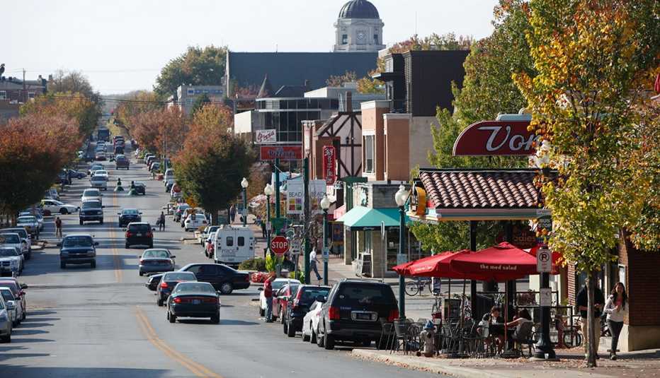 kirkwood avenue in bloomington indiana