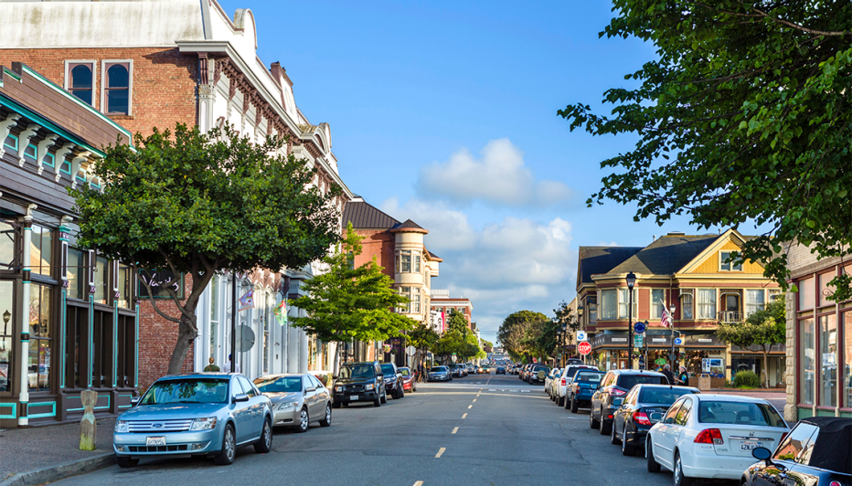 f street in downtown eureka california