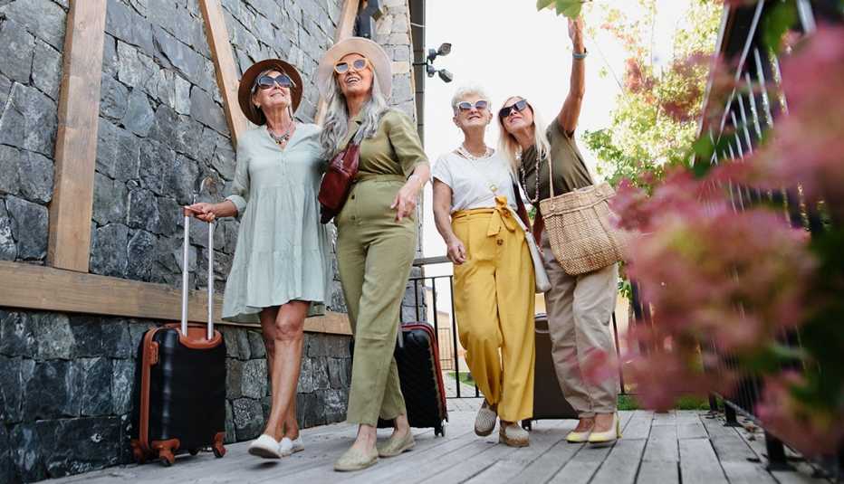 a group of female friends traveling together