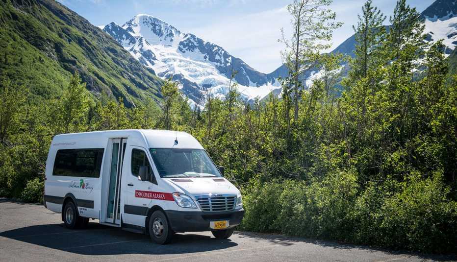 Discover Alaska tour bus