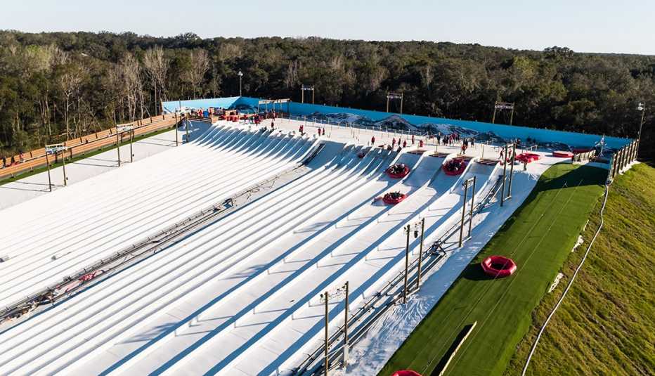 aerial view of guests snow tubing at Snowcat Ridge Alpine Snow Park in Florida