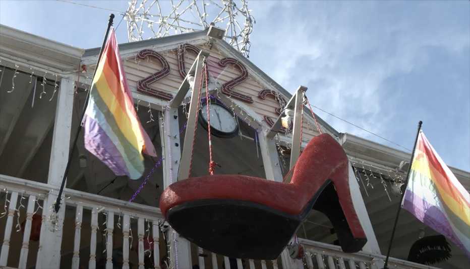 2023 red shoe drop in Key West, FL