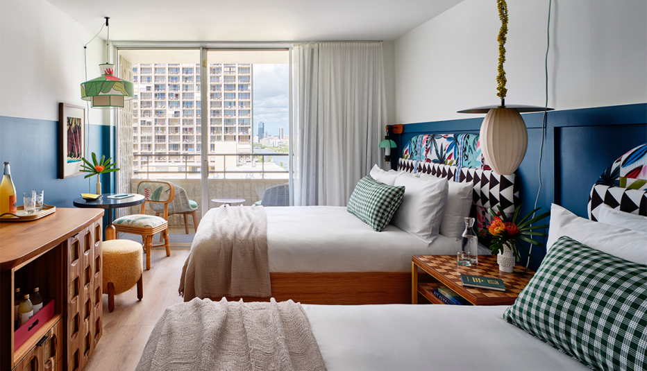 a guest room in the wayfinder waikiki hotel hawaii a guest room in the wayfinder waikiki hotel hawaii