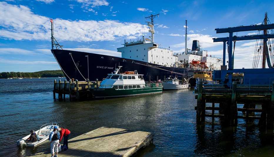 Maine Maritime Academy, Training ship State of Maine Maine Maritime Academy, Training ship State of Maine