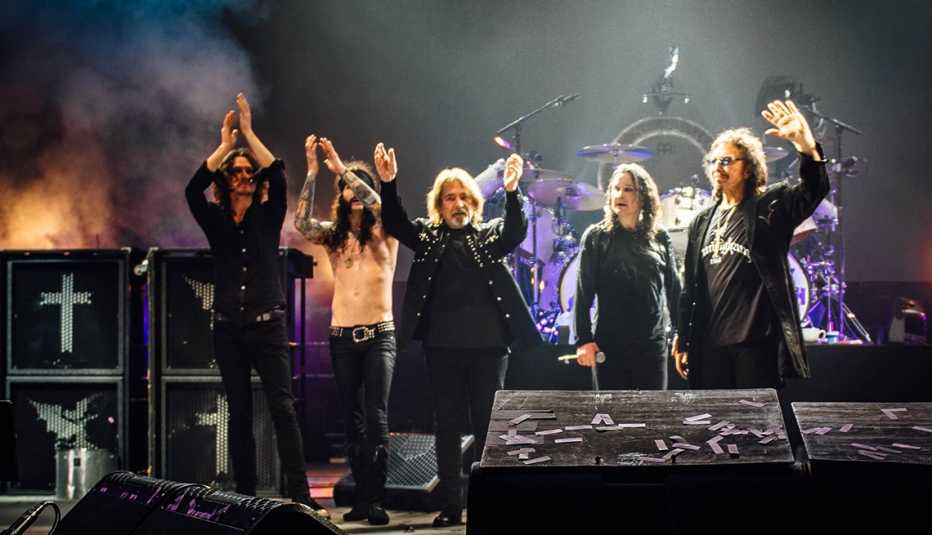 black sabbath waving on stage at resorts world arena