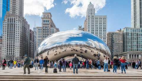 chicago skyline viewed from millenium park in the spring