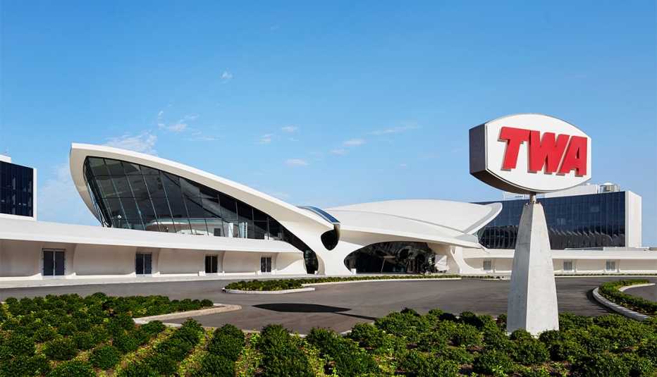TWA hotel at JFK Airport