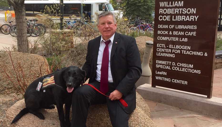 Tony Seahorn with his service dog Tony Seahorn with his service dog