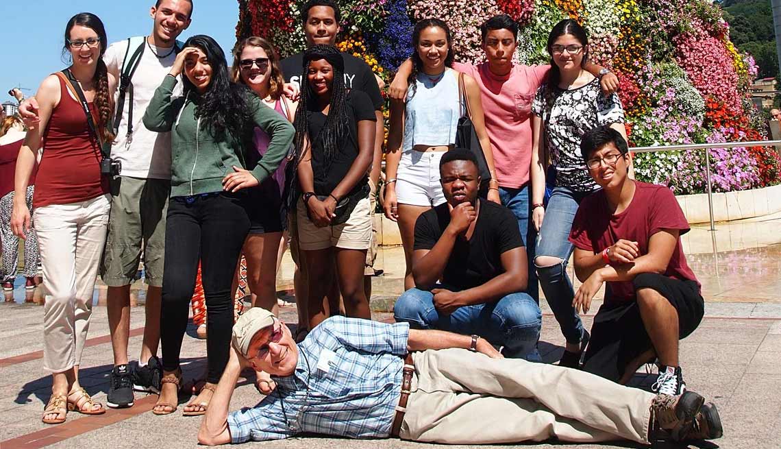  Gary Nees reclines in front of students in 2015 in Spain.