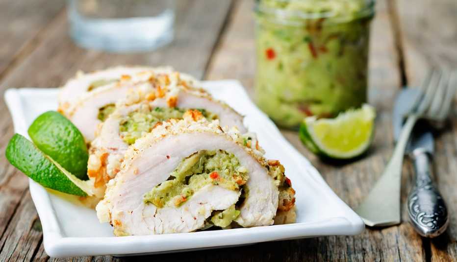 Pechugas de pollo rellenas de guacamole