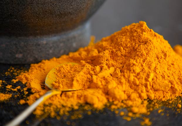 Cúrcuma - 10 especias que mejoran su salud