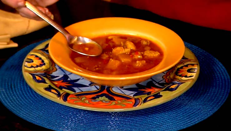 Plato de guiso con okra