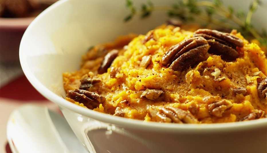 Puré de batatas con chile y nueces 