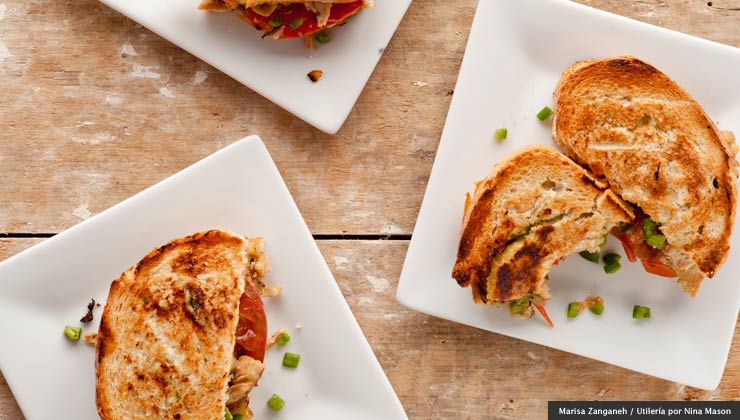 Panini de pernil con mostaza de miel y jalapeño - Receta de Denisse Oller