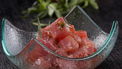 Ceviche de salmón - Receta del Chef Douglas Rodríguez Ceviche de salmón - Receta del Chef Douglas Rodríguez