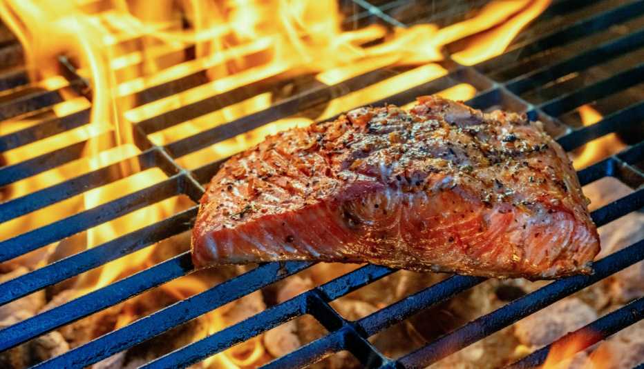 Filete de salmón a la parrilla Filete de salmón a la parrilla