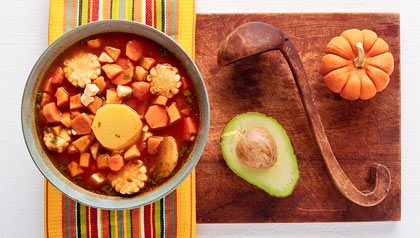 Ajiaco colombiano - receta de Dennise Oller Plato con ajiaco