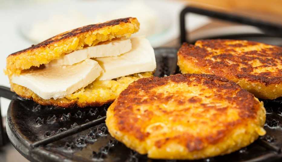 Arepas rellenas de queso