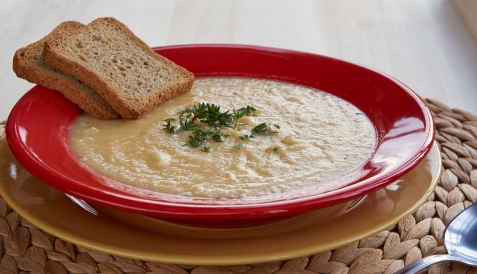 Sopa de apio y crema