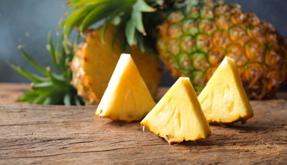 Piña en rebanas y enteras Piña en rebanas y enteras