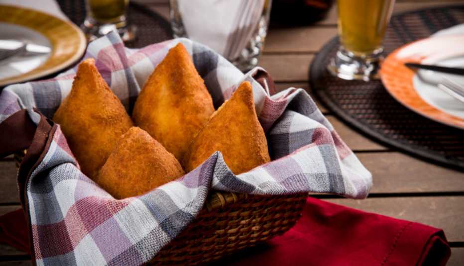 Cuatro piezas de coxinha Cuatro piezas de coxinha