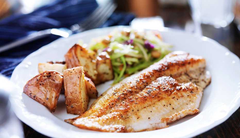 Tilapia con papas