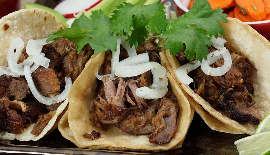 Carnitas en olla de cocción lenta Carnitas en olla de cocción lenta