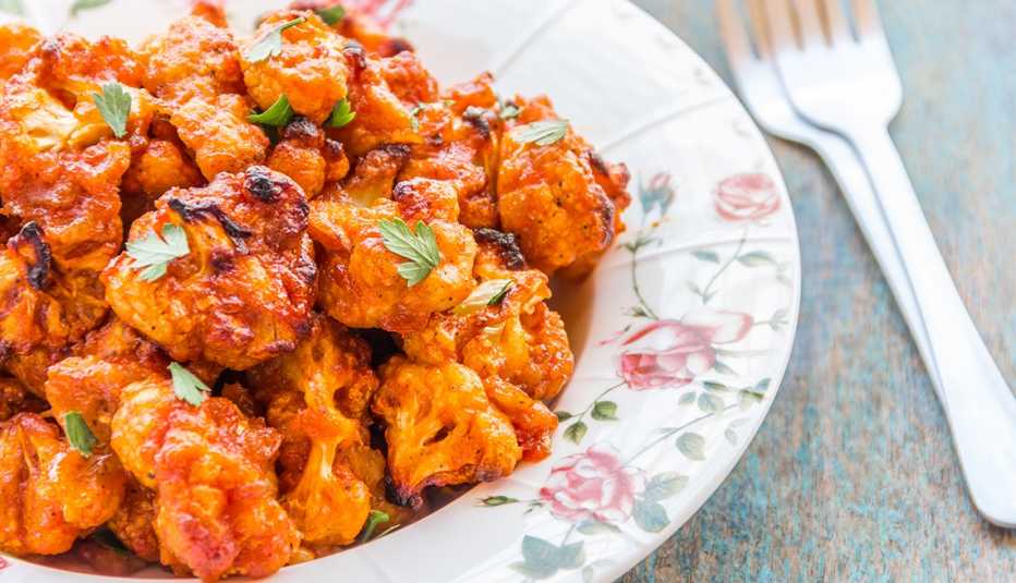 Coliflor horneada con salsa de chipotle