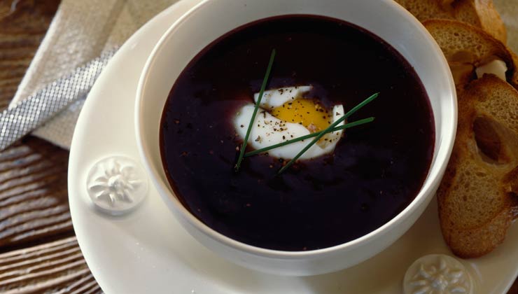 Receta de huevos escalfado en salsa