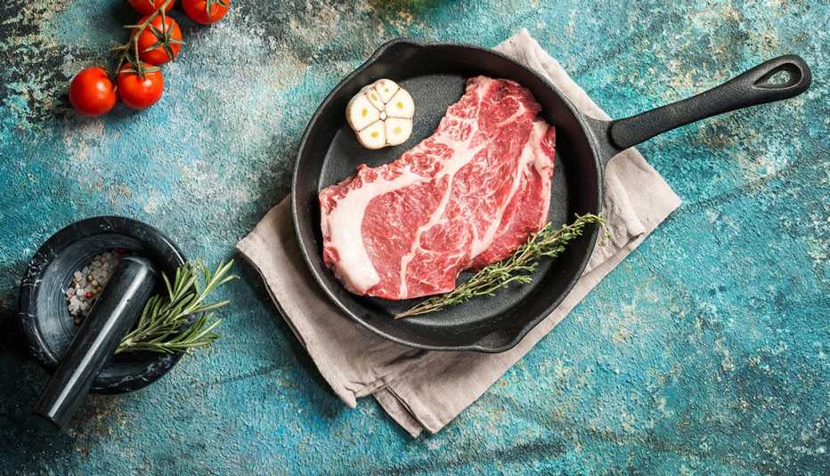Sartén con filete de carne