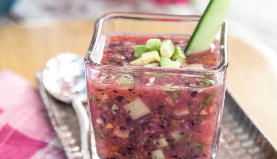 Gazpacho de arándanos y sandía