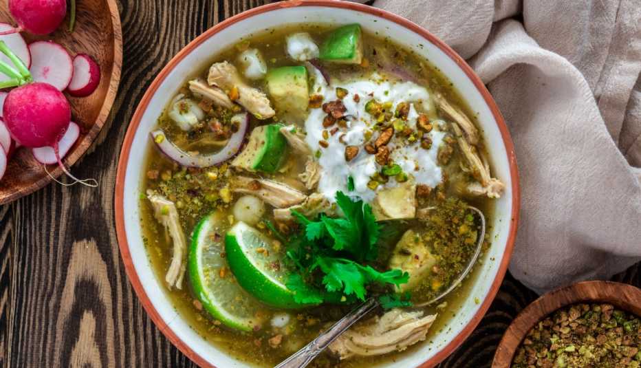 Pozole de pollo