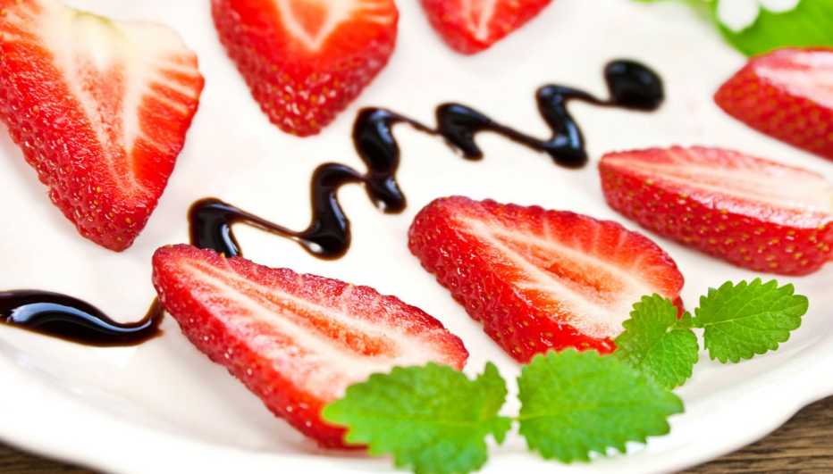 Fresas con vinagre balsámico añejo