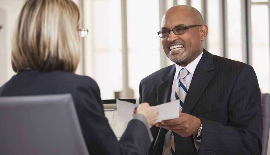 Cómo sobresalir en la entrevista de trabajo