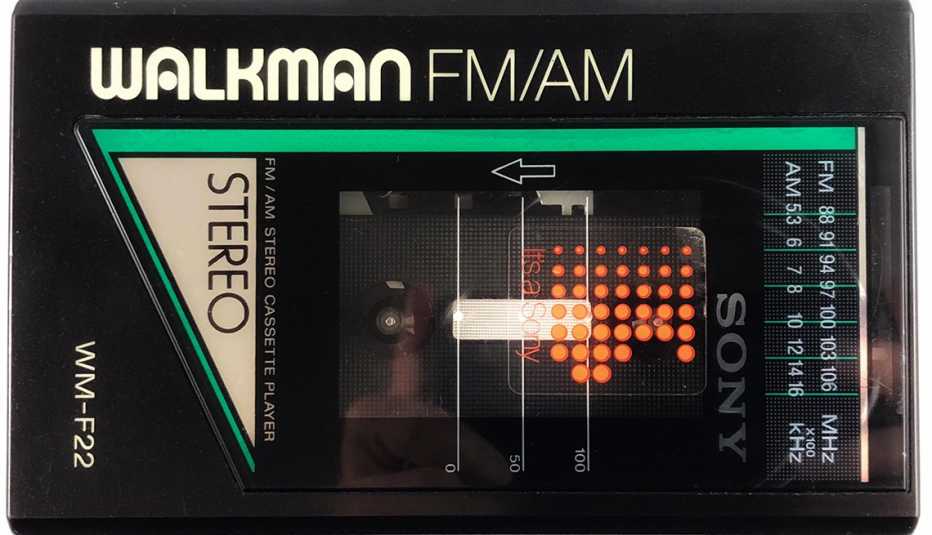 Walkman con reproductor de casete de Sony, 1980.