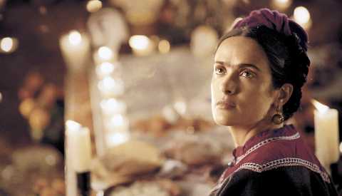Salma Hayek, como Frida Kahlo y una de las latinas que ha ganado un Oscar. Salma Hayek, como Frida Kahlo.