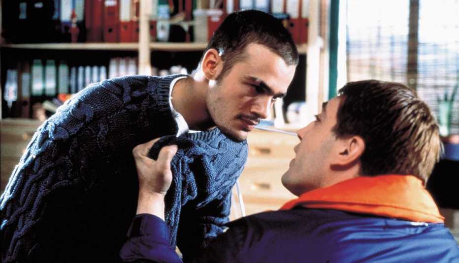 Escena de la película de Pedro Almodóvar, Carne trémula.