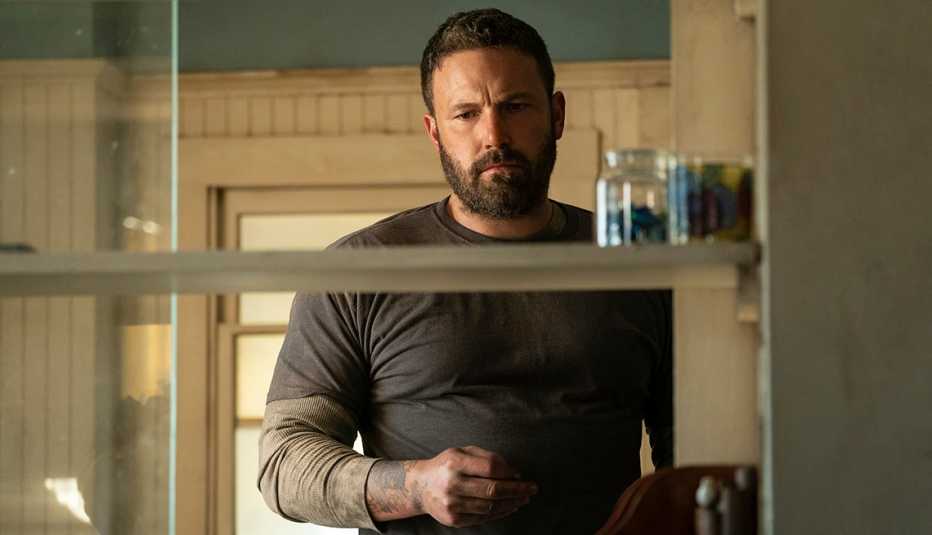 Ben Affleck como Jack Cunningham en la película The Way Back