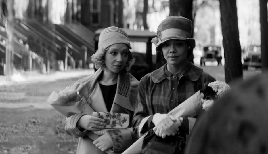 Ruth Negga (izquierda) y Tessa Thompson.
