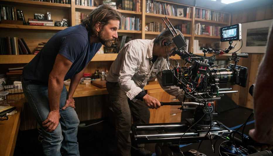 El actor y director Bradley Cooper, en el rodaje de "A Star Is Born". El actor y director Bradley Cooper, en el rodaje de "A Star Is Born".